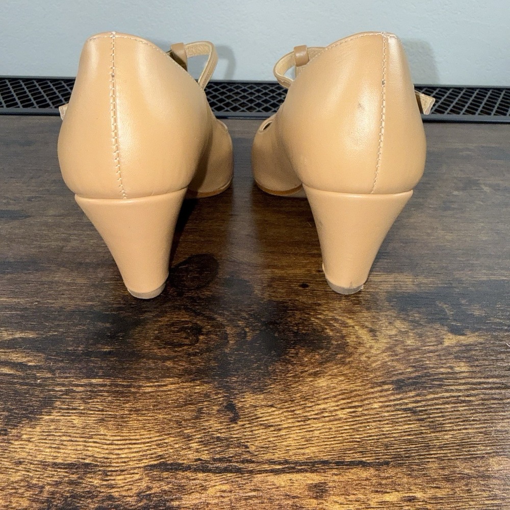 MIUMMASH Women's Tan 3" Leather Heel T Strap Size 37 Hard Sole Rubber Bottom - Picture 4 of 8
